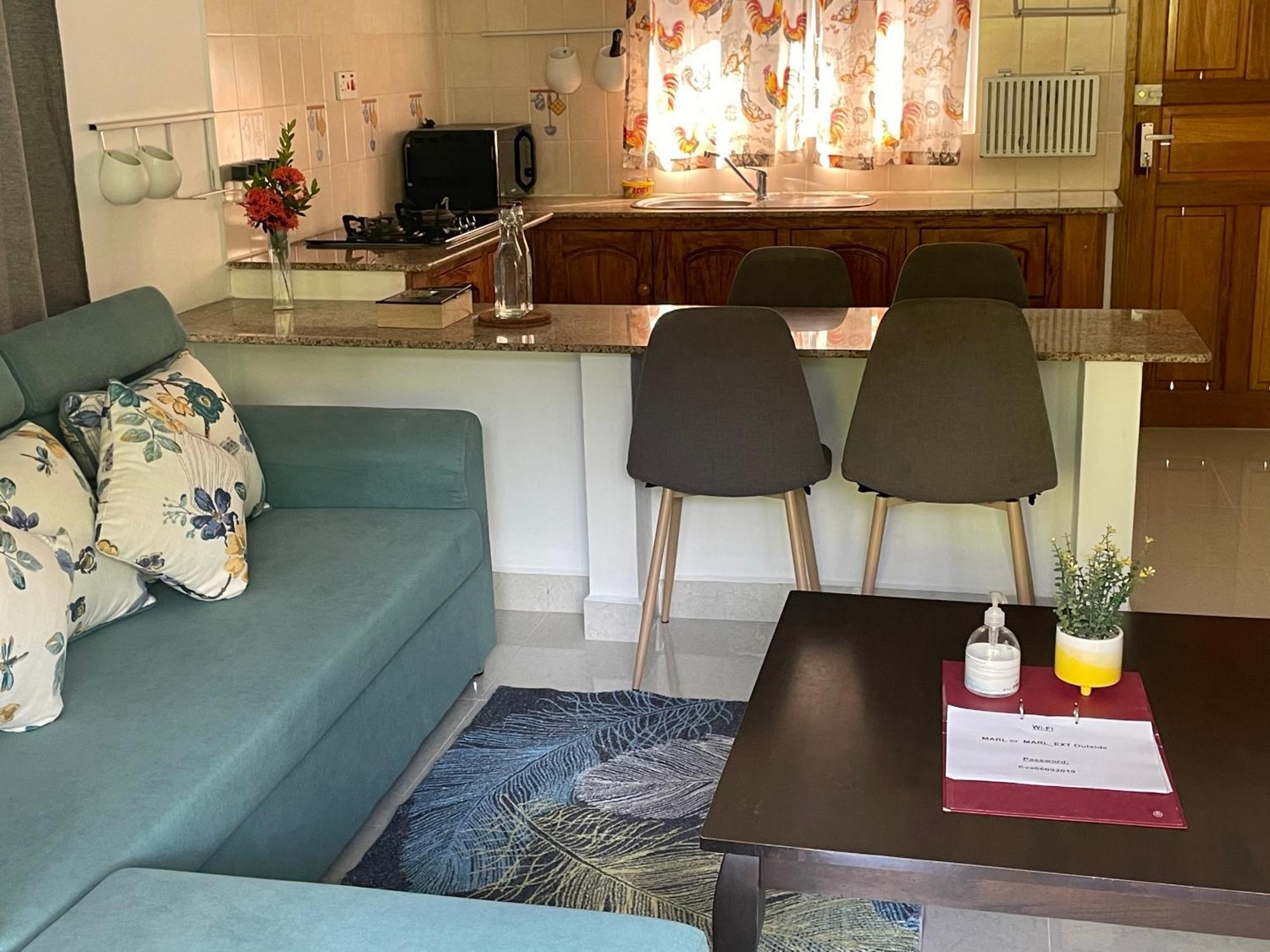 Marl Self Catering Villa Pointe La Rue Eksteriør billede